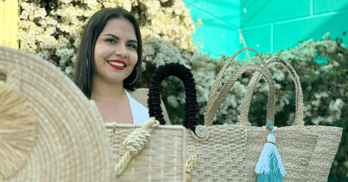Colección de artesanias en palma de iraca