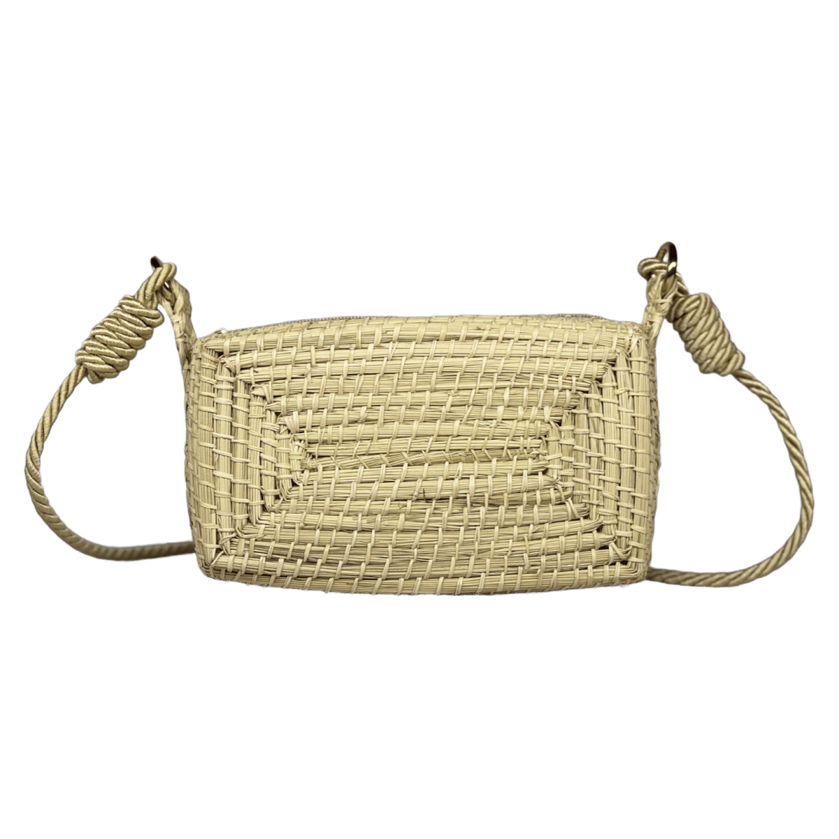 Carriel de espalda elaborada en palma de iraca figura rectangulo con lazo y borla color beige
