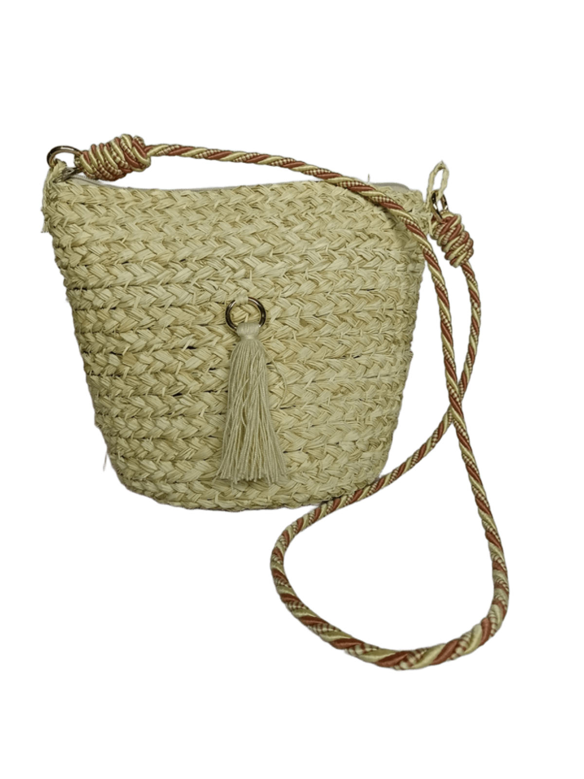 Mochila con cierre elaborado en palma de iraca con borla beige y lazo colorido