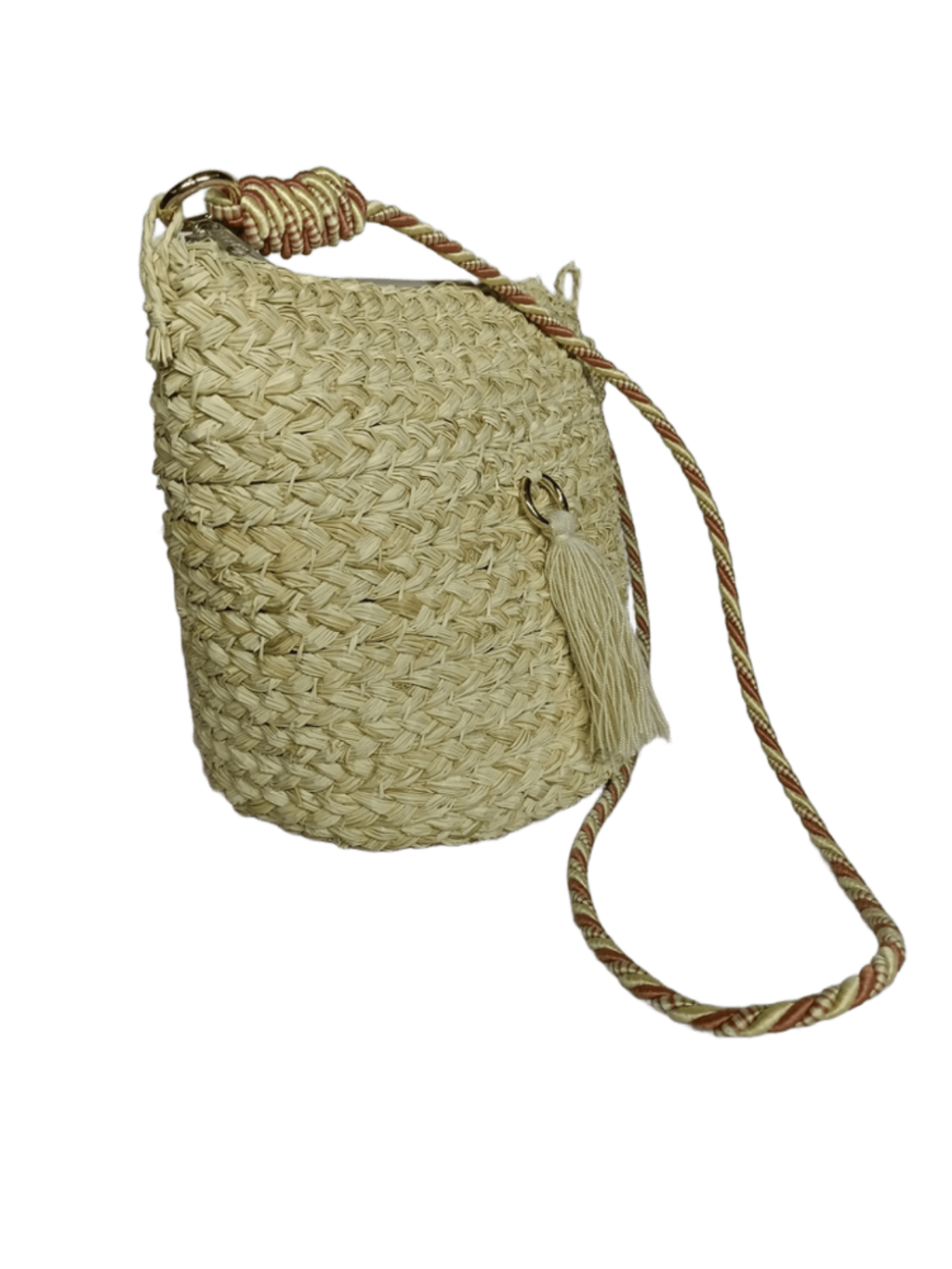 Mochila con cierre de perfil elaborado en palma de iraca con borla beige y lazo colorido