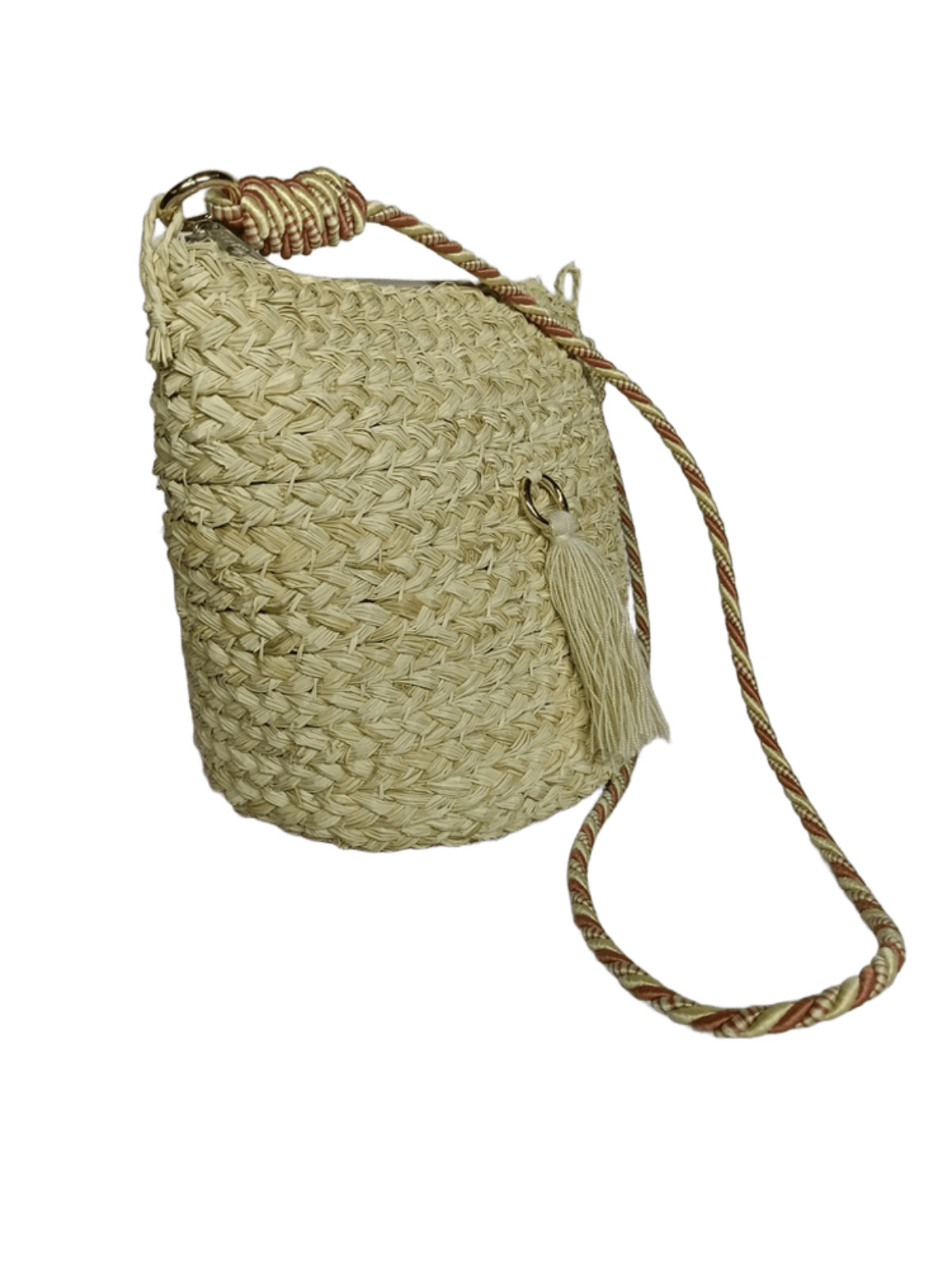 Mochila con cierre de perfil elaborado en palma de iraca con borla beige y lazo colorido
