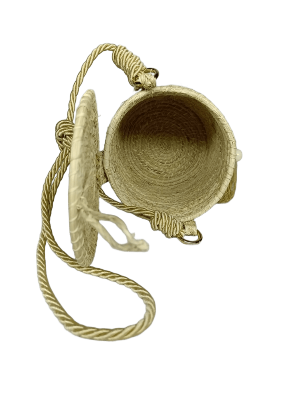 Bolso con vista a su interior elaborado en palma de iraca tipo tambor color beige, color beige y lazo beige