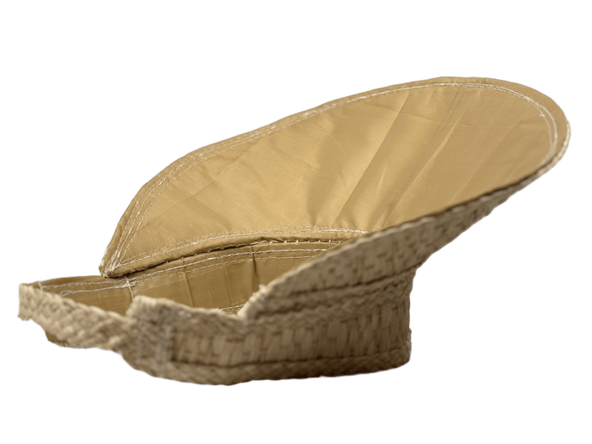 Visera acostado elaborado en palma de iraca color beige